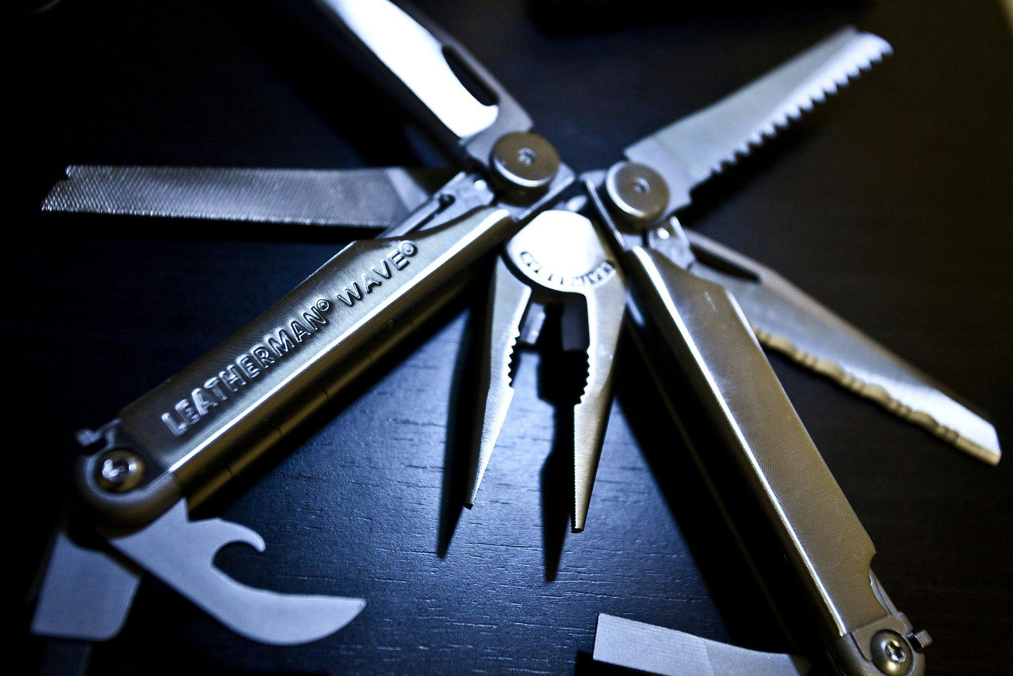 "Leatherman Wave (EDC)" by zomgitsbrian is licensed under CC BY 4.0 https://www.flickr.com/photos/zomgitsbrian/4343170624